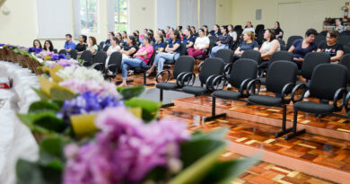 Dia do Professor é celebrado com homenagens a educadores e servidores